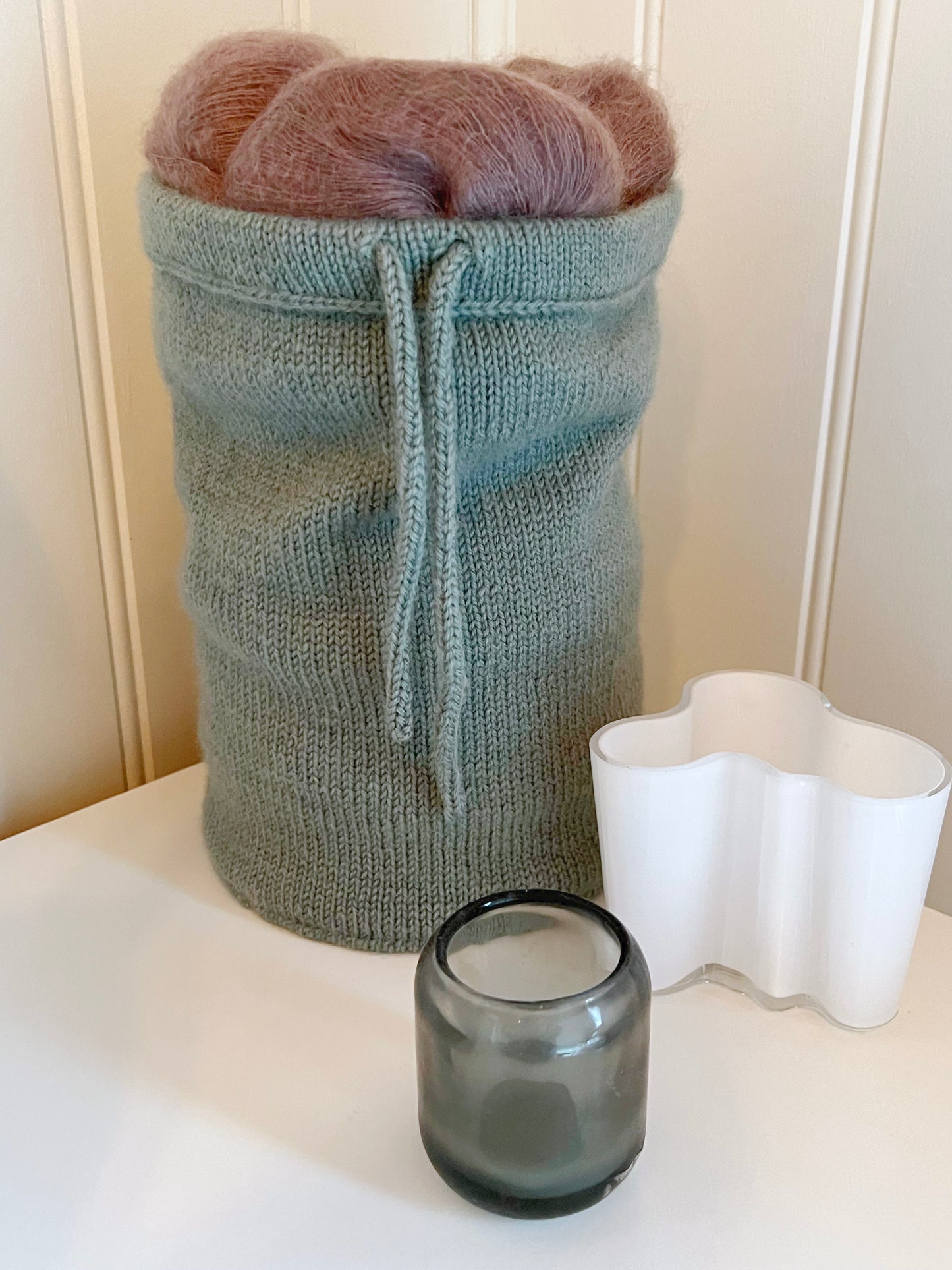 Basic bucket bag